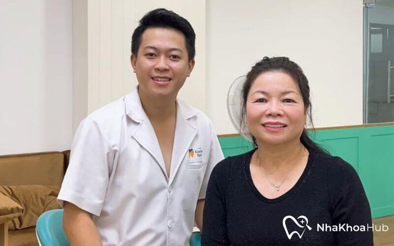 Bác sĩ ở nha khoa có trình độ, giàu kinh nghiệm Bác sĩ ở nha khoa có trình độ, giàu kinh nghiệm