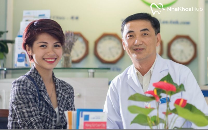 Bác sĩ Tú tại nha khoa Lan Anh Bác sĩ Tú tại nha khoa Lan Anh