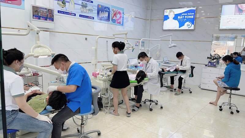 Đội ngũ bác sĩ hệ thống nha khoa Thái Bình chuyên nghiệp