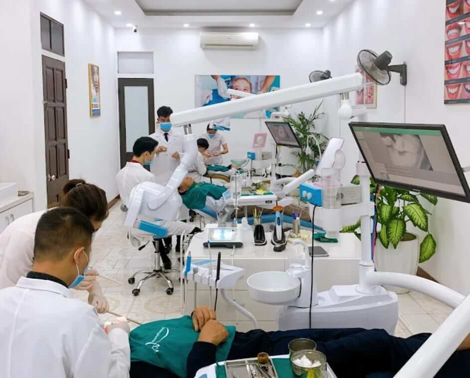 Phong cách làm việc ở đây chuyên nghiệp và thân thiện