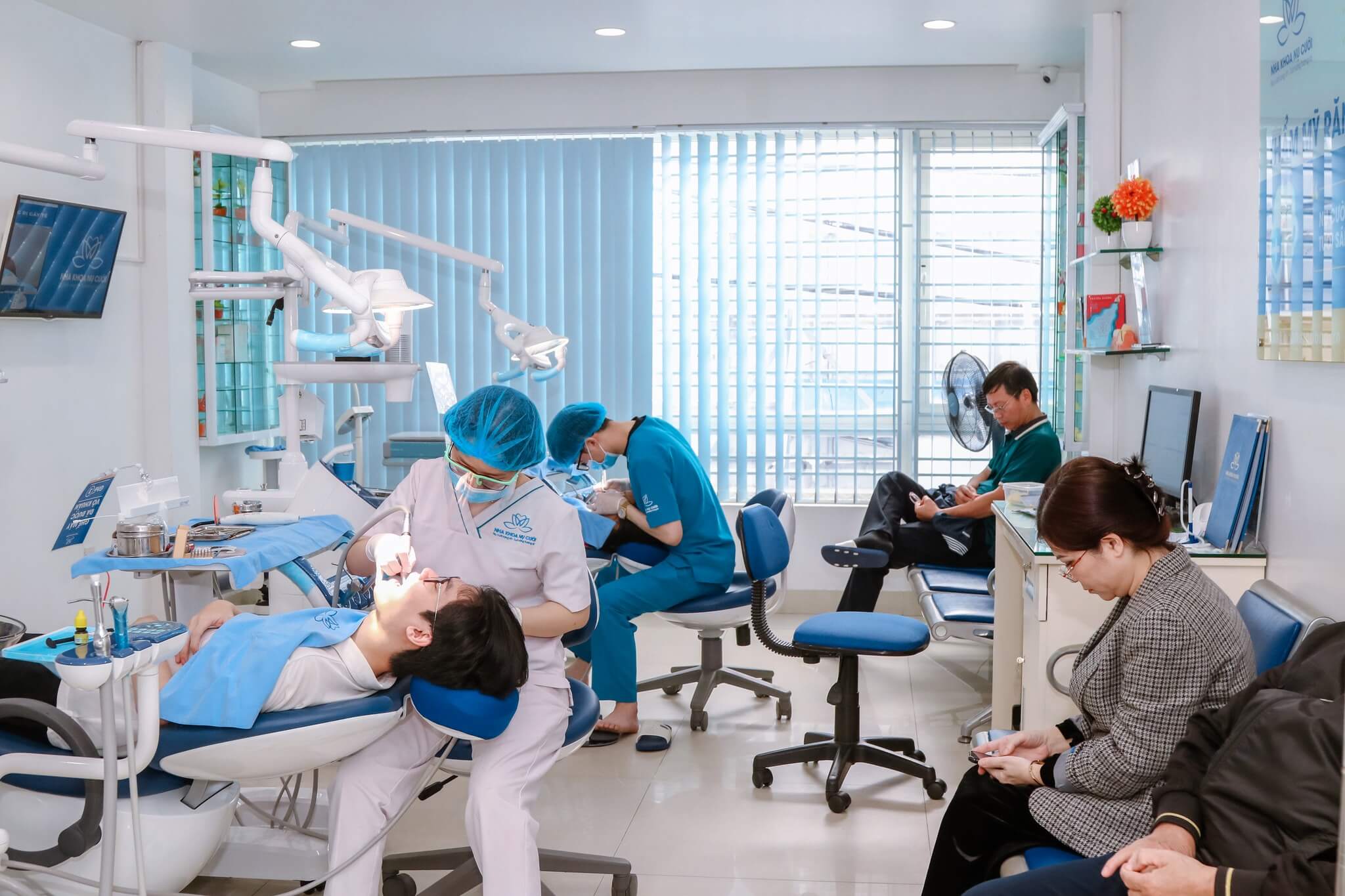 Phòng khám còn ứng dụng nhiều máy móc, công nghệ tân tiến