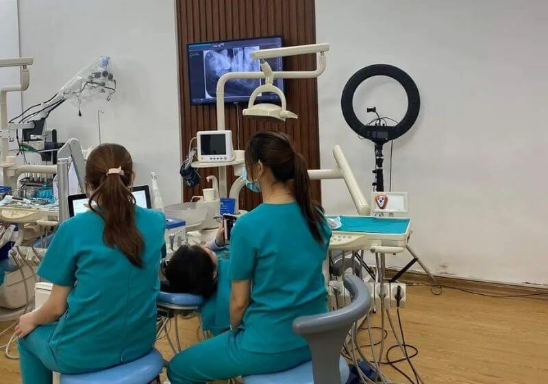 Khách hàng hoàn toàn có thể yên tâm về tính an toàn và hiệu quả lâu dài trong từng ca bệnh, đặc biệt là với các ca cấy ghép Implant phức tạp.