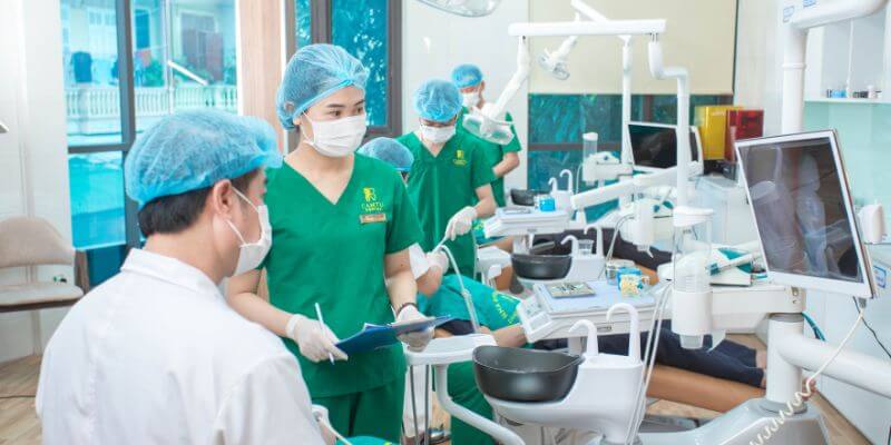 Nha khoa Cẩm Tú cung cấp các dịch vụ nha khoa chất lượng cao