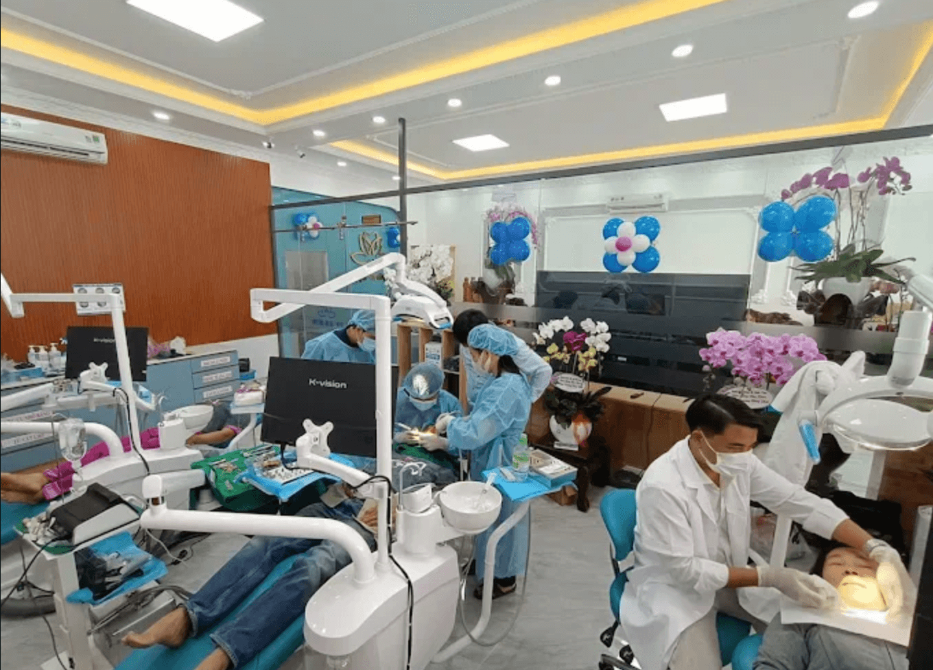 Khách hàng tin tưởng lựa chọn cơ sở vì bác sĩ tận tâm, điều trị kỹ lưỡng