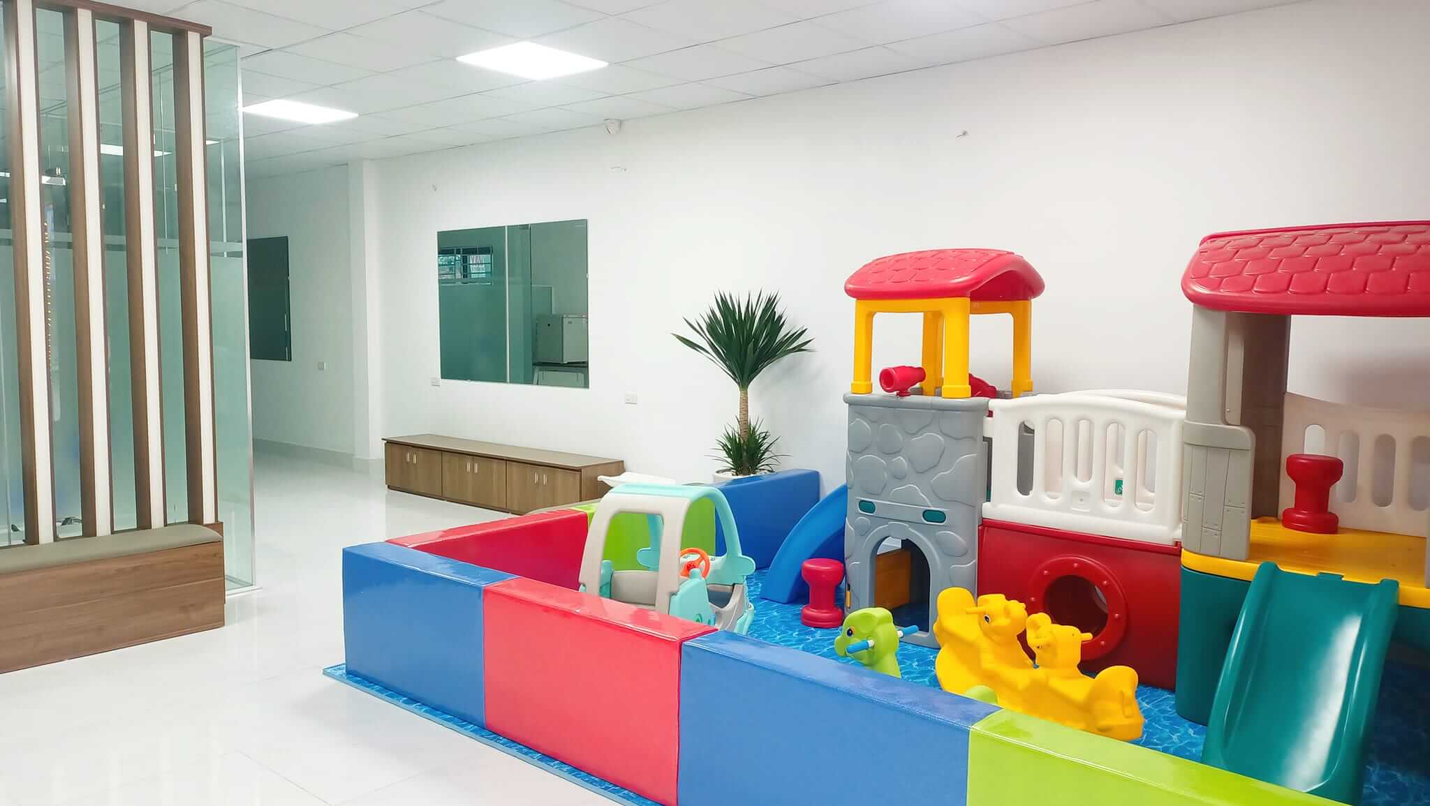 Nha Khoa - Tiêm Chủng T&H có không gian rộng rãi, thoáng mát