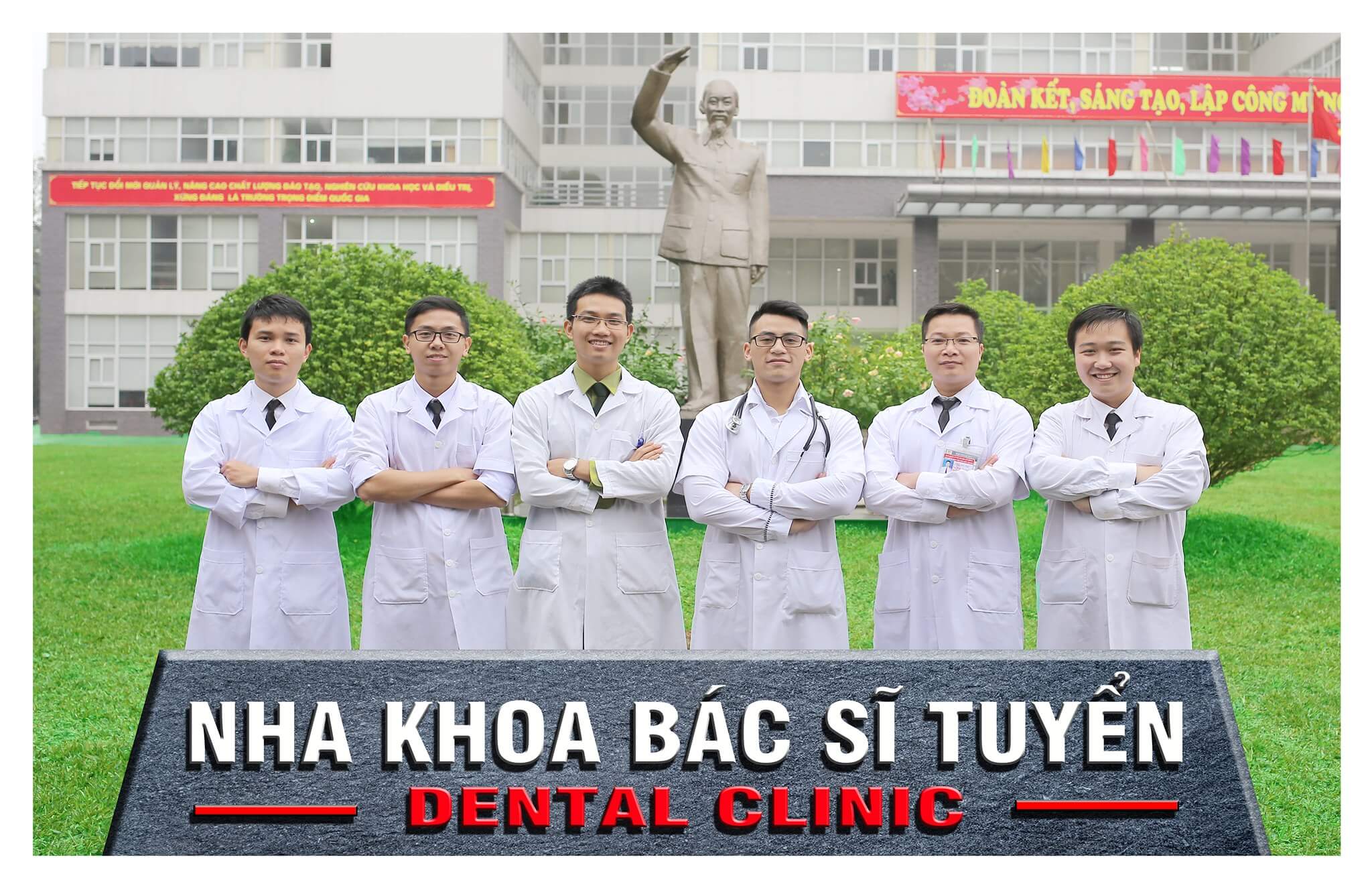 Phụ trách chuyên môn tại phòng khám là BSCK răng hàm mặt Phạm Văn Tuyển