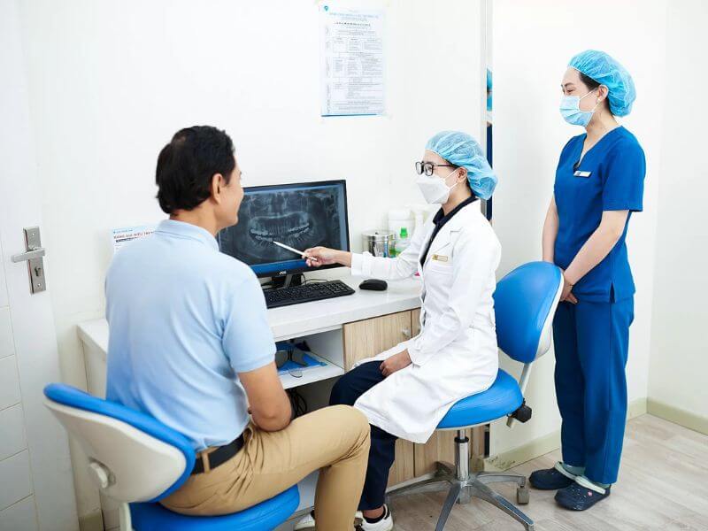 Khách hàng có trải nghiệm dịch vụ tốt tại nha khoa Tân Tiến