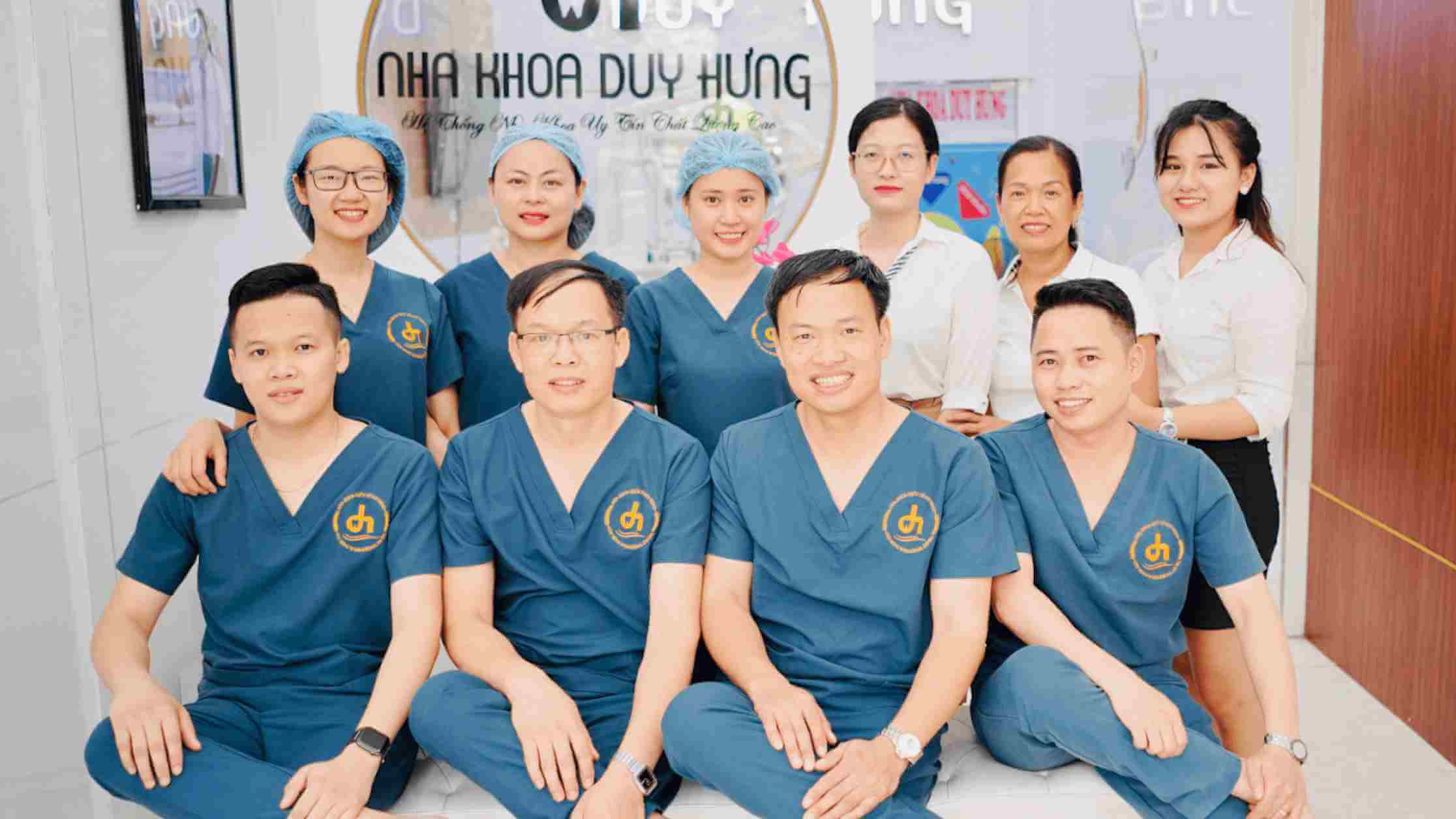 Các bác sĩ tại đây có kinh nghiệm chuyên sâu trong lĩnh vực cấy ghép implant