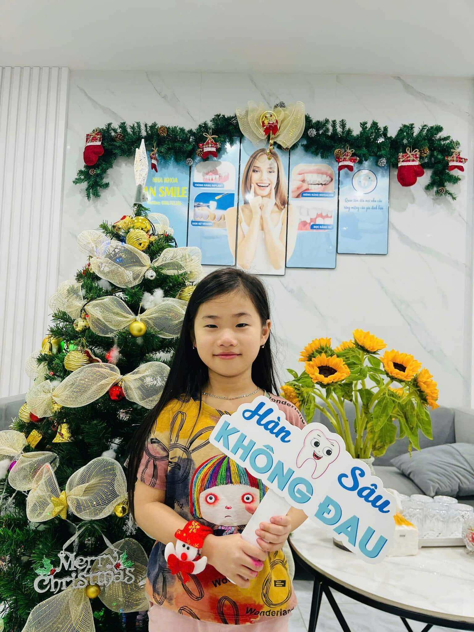 Bé Linh Chi (9 tuổi) – hàn răng sâu tại An Smile review