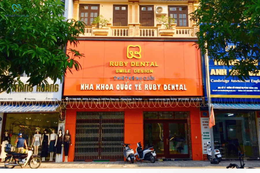 Nên lựa chọn nha khoa uy tín để sử dụng dịch vụ bằng cách tham khảo các nguồn uy tín